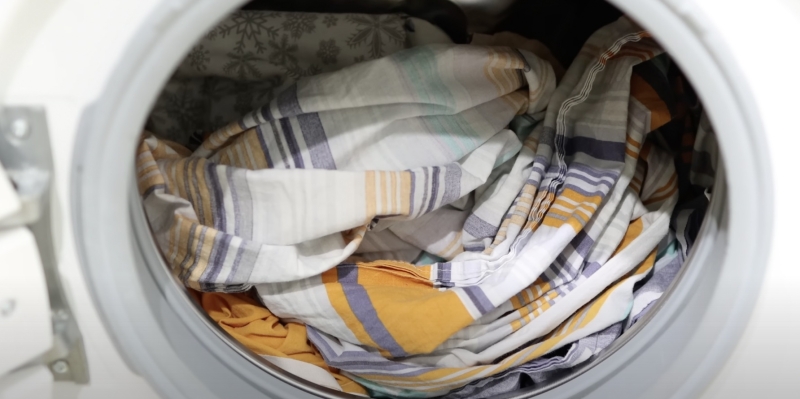 Как стирать постельное бельё правильно