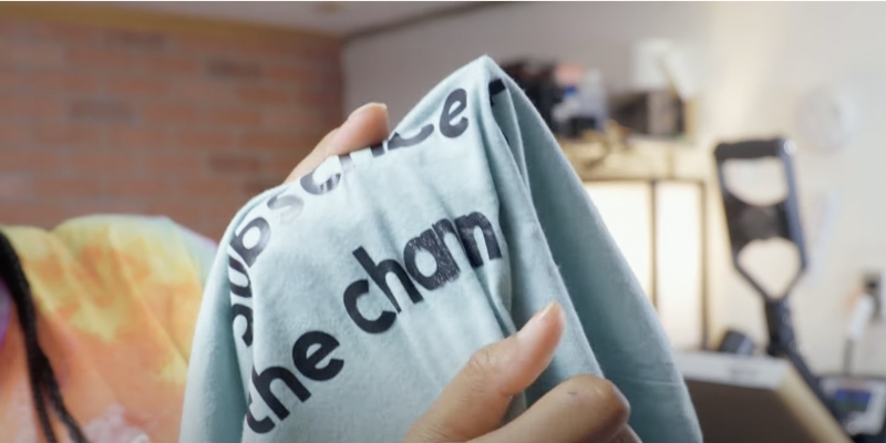 Как убрать термонаклейку с одежды